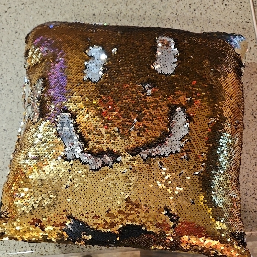 NEW 16" TEEN Gold & SILVER Sequined Pillow! MAKE A SMILEY OR ??